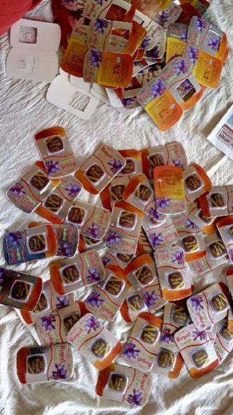 Saffron Packaging Material 03