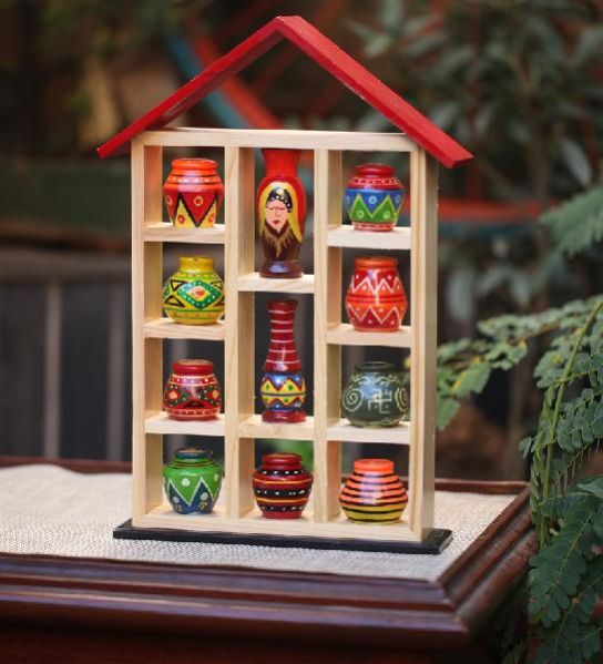 Hand Painted Pots (DE1454655-S-PM7331)