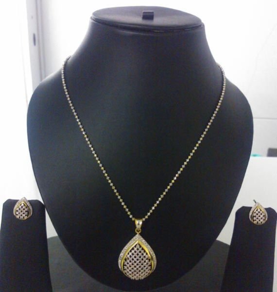 Diamond Pendant Set 04 