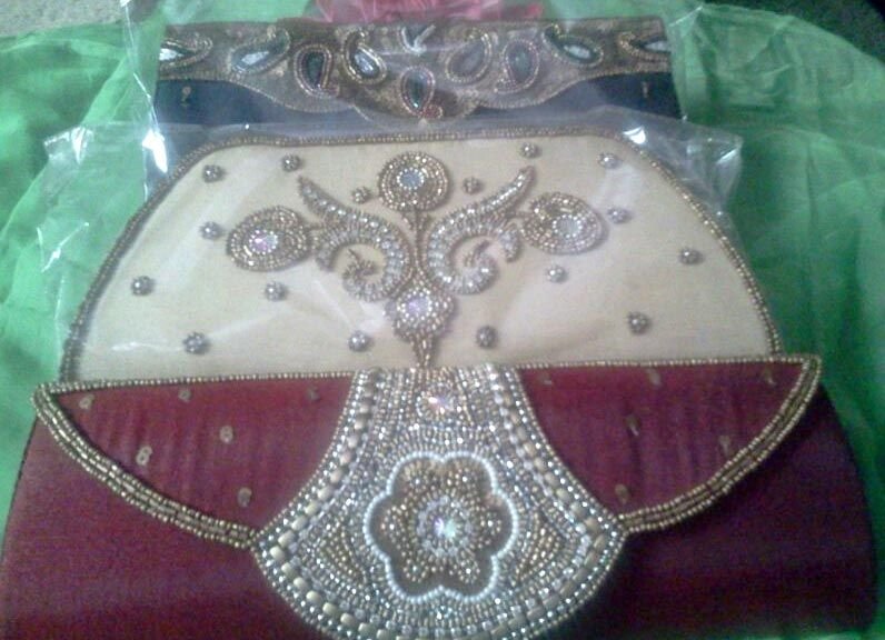 Embroidered Clutch 01