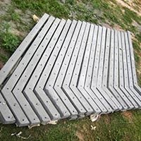 RCC Fencing Poles 03