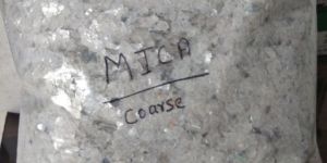 Mica Coarse Flakes