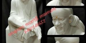 Sai Baba Statue