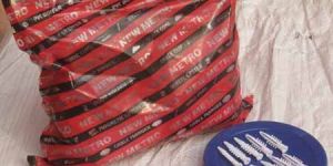 Plastic Rocket Gitti