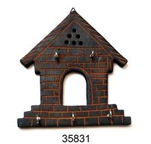 WOODEN KEY HANGER HUT