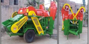 Mini Combine Thresher