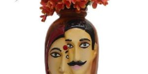 Wooden Color Couple Face Flower Vase
