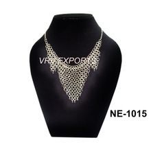New Cut Work Silver Metal Necklace