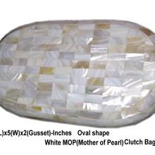 WHITE MOP HANDMADE SHELL CLUTCH