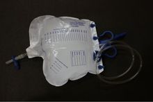 URINE BAG WITH T TYPE VALVE