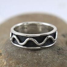 ZIG ZAG Look Ring Meditation Ring