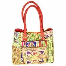 Zaari Embroidered Shoulder Bags
