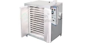 Vacuum Tray Dryer