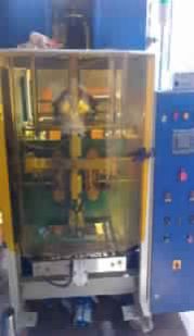 Vertical Collar Type Packing Machine with Volmetric Cup Filler