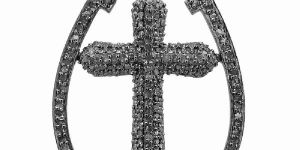 STUDDED DIAMOND PAVE PENDANT