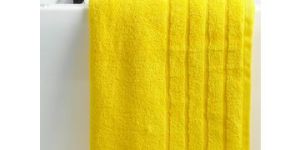 Terry beach towel, made of 100% cotton, suitable for home with good water absorbency.
