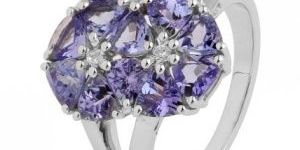 White Gold Ring with Tanzanite