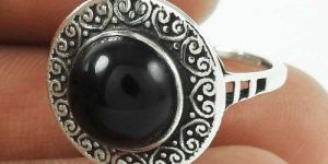 Very Delicate Black Onyx Gemstone 925 Sterling Silver Ring