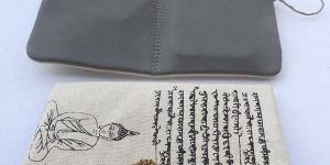 Wooden Button Phone Cover