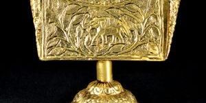 VISITING CARD HOLDER STAND GOLD