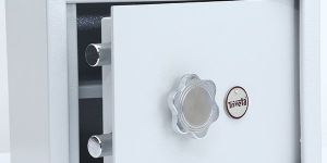 Mechanical Safe Locker