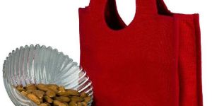 Hand Bag Made in Canvas