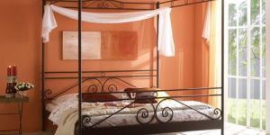 Silica Four Poster Bed