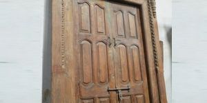 WOODEN LARGE DOOR