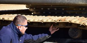 Roller Track Link Assembly