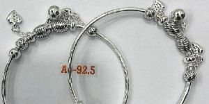 Aman Pretty Unique Pattern Silver Kada