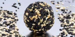 BLACK AND WHITE SESAME Jaggery BAR