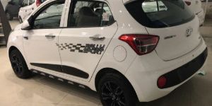 Grand i10 Side Body Kit