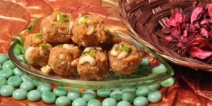 Pinni Ladoo Ghee Sweet