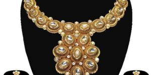 White Stone Kundan Necklace Set