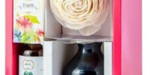 Strawberry Flower Reed Diffuser Set