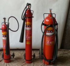Carbon Dioxide Type Fire Extinguisher