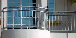 Stainless Steel Front Railing