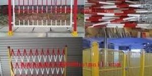 TEMPORARY ROAD BARRICATORS