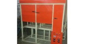 Dona Making Machines