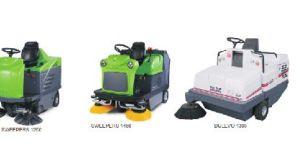 RIDE-ON SWEEPING MACHINES
