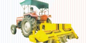 ROAD SWEEPER CLEANING MACHINE