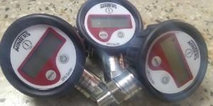 Winters Digital Pressure Gauge -1 To 10 bar
