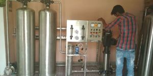 1000 LPH SS Industrial RO Plant