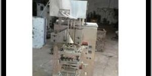 TWO LANE TOMATO KETCHUP PACKING MACHINE