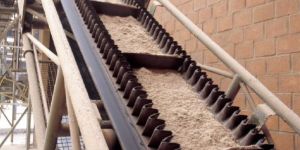 High Angle Belt Conveyor