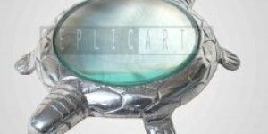TURTLE DESK MAGNIFYING GLASS