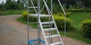 INDUSTRIAL MOBILE WORK PLATFORMS