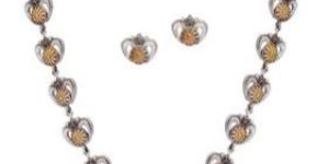 Traditional Design Necklace