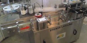 Wrap around Self Adhesive Labeler