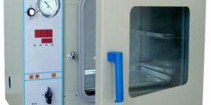 Vacuum Oven